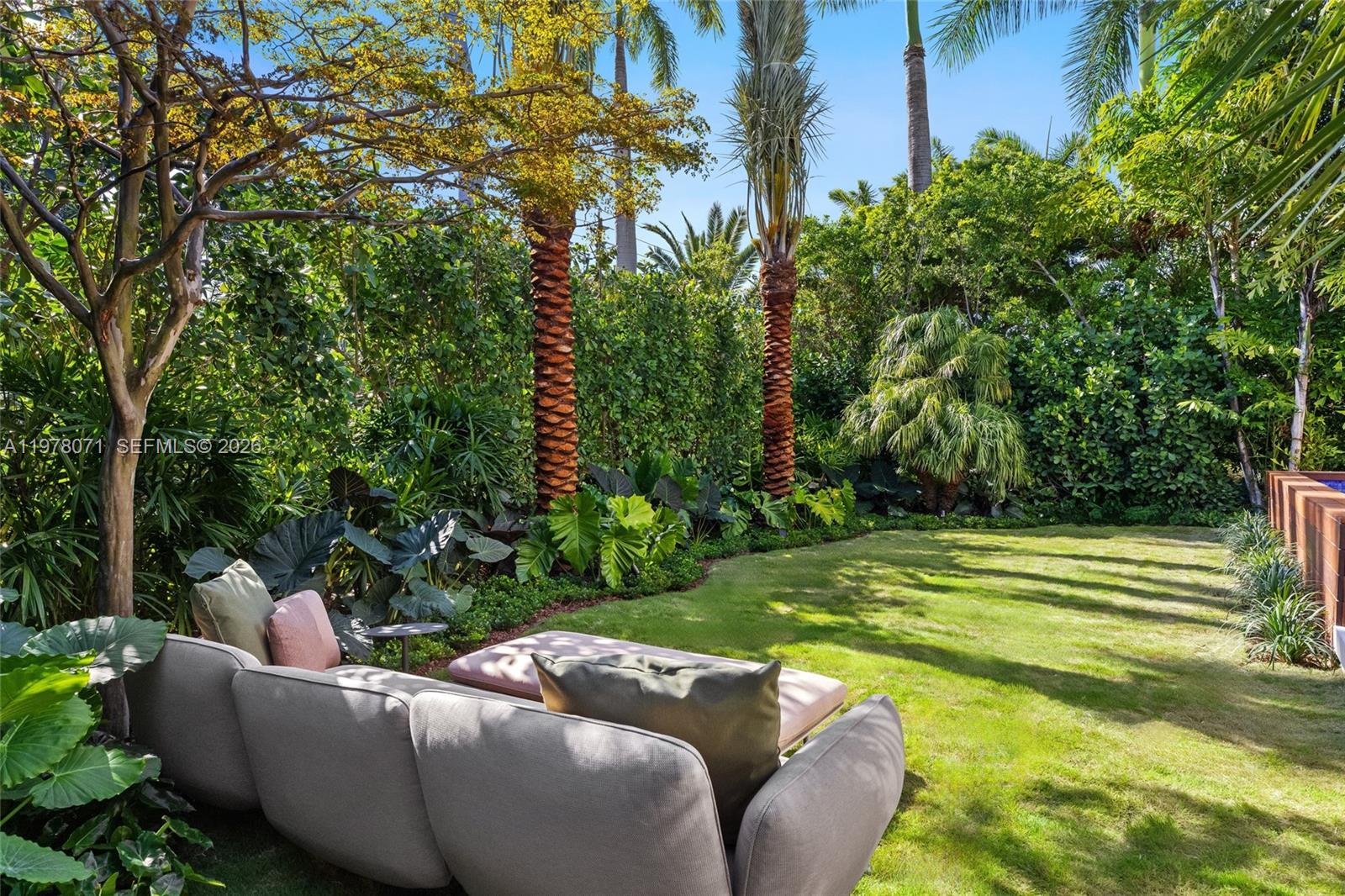 5701 North Bay Road Miami Beach, FL 33140 - Photo 24 of 52