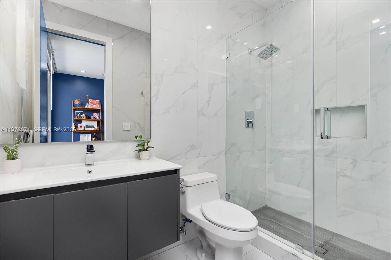 5701 North Bay Road Miami Beach, FL 33140 - Photo 36 of 52