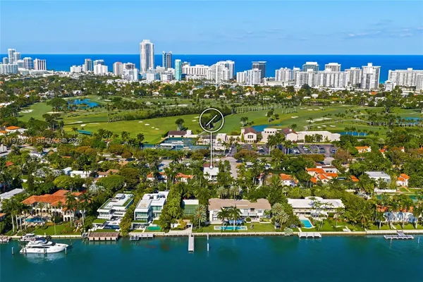 $6,990,000 | 5701 North Bay Road, Miami Beach, FL 33140