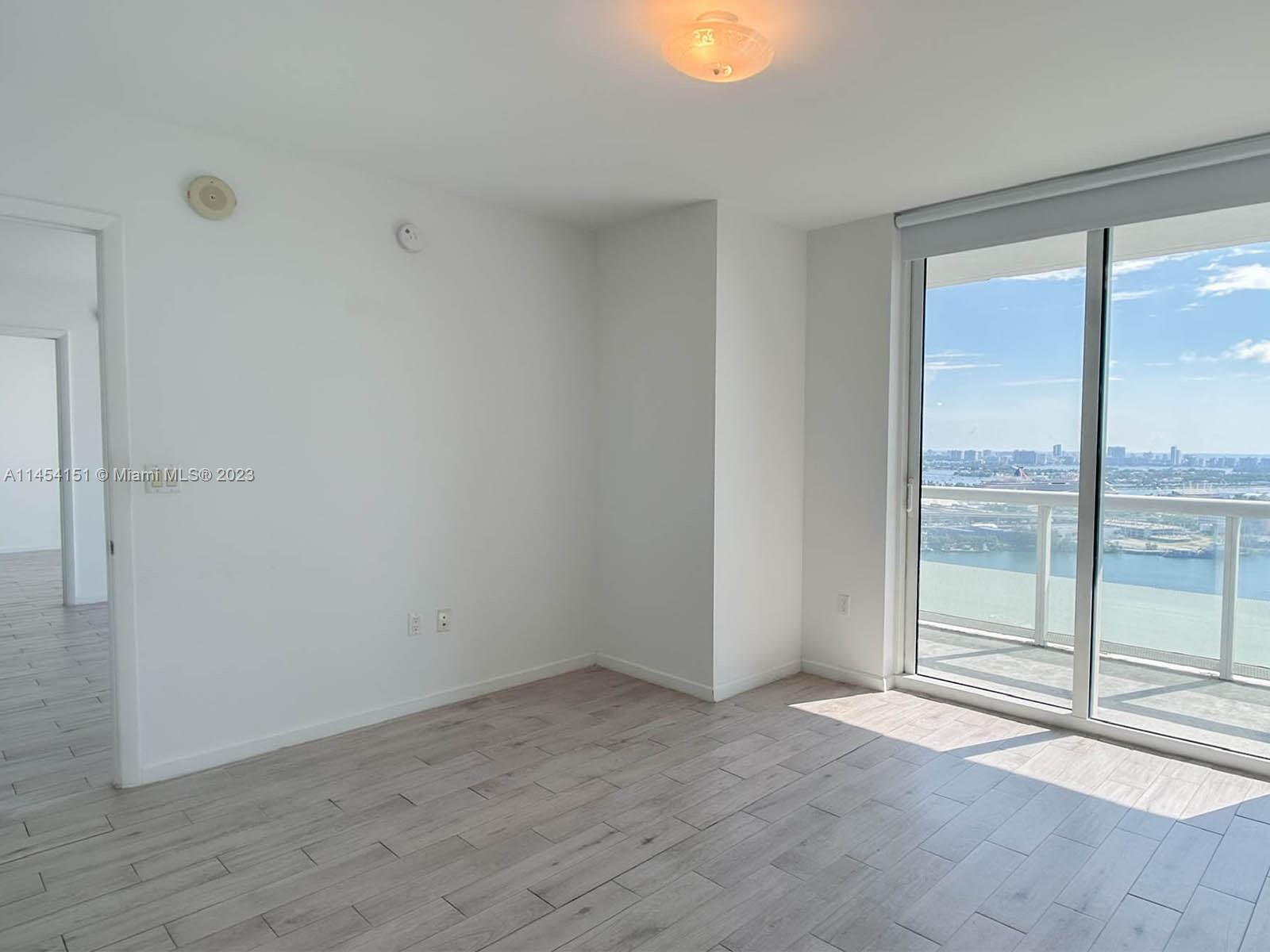 50 Biscayne Boulevard, Unit 3104 Miami, FL 33132 - Photo 18 of 52