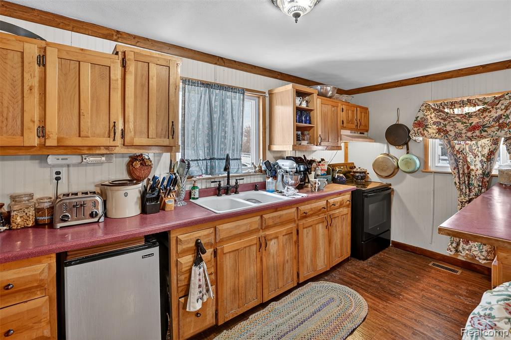 1130 South Gray Road West Branch, MI 48661 - Photo 10 of 60