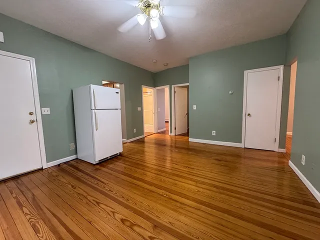 $1,850 | 171 Hunter Street, Unit 2, Fall River, MA 02721