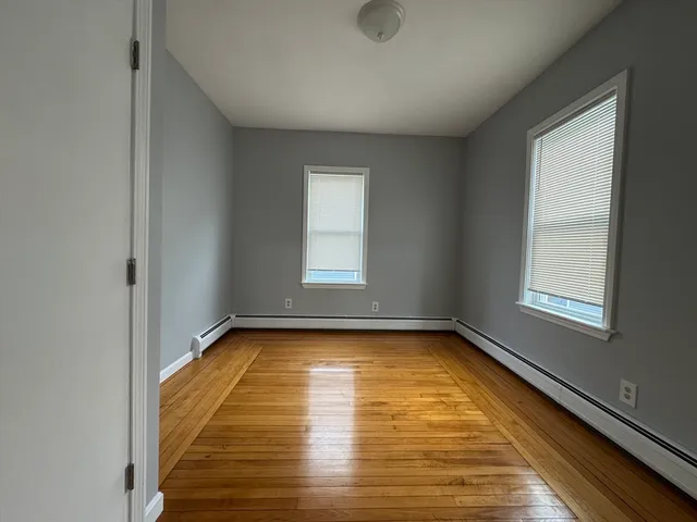 $1,850 | 171 Hunter Street, Unit 2, Fall River, MA 02721