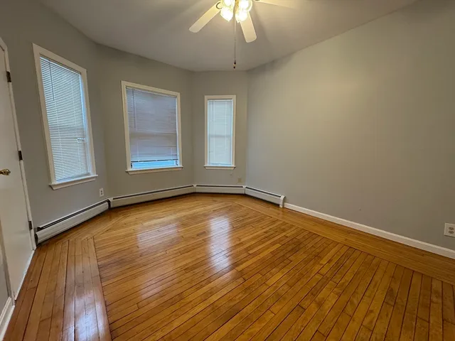 $1,850 | 171 Hunter Street, Unit 2, Fall River, MA 02721