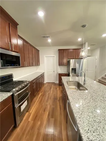 $2,800 | 3290 Summerpoint Crossing, Cumming, GA 30028