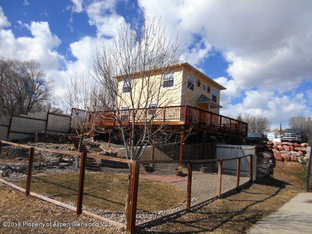 805 Randolph Avenue Rifle, CO 81650 - Photo 2 of 20 a picture of a outside space