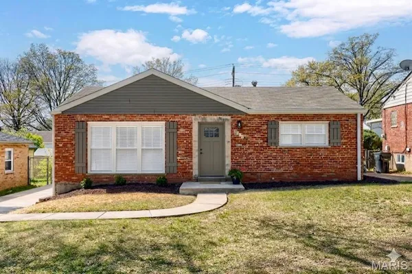 $349,900 | 8034 Appleton Drive, University City, MO 63130