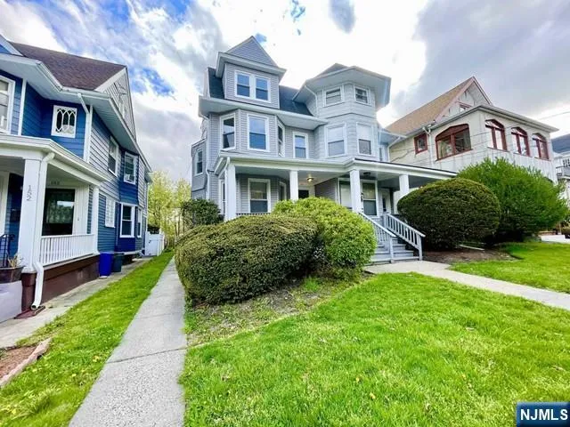 $2,250 | 154-156 Claremont Avenue, Unit 1, Montclair, NJ 07042