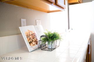 697 Lariate Lane, Unit A Simi Valley, CA 93065 - Photo 9 of 17 a picture of a bathroom with a potted plant