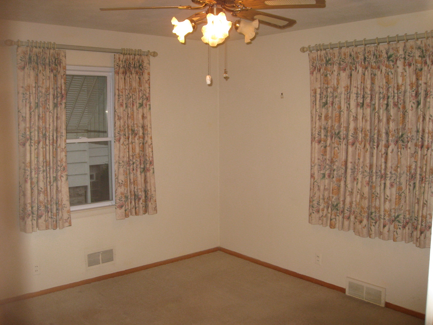 517 North Reed Street Joliet, IL 60435 - Photo 13 of 17