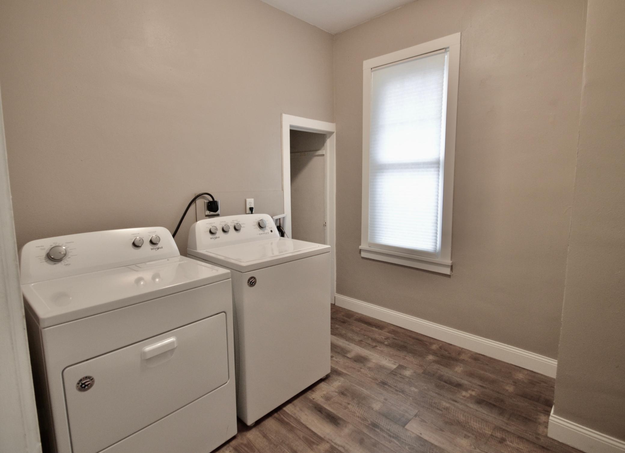 910 7th Street North Fargo, ND 58102 - Photo 12 of 40