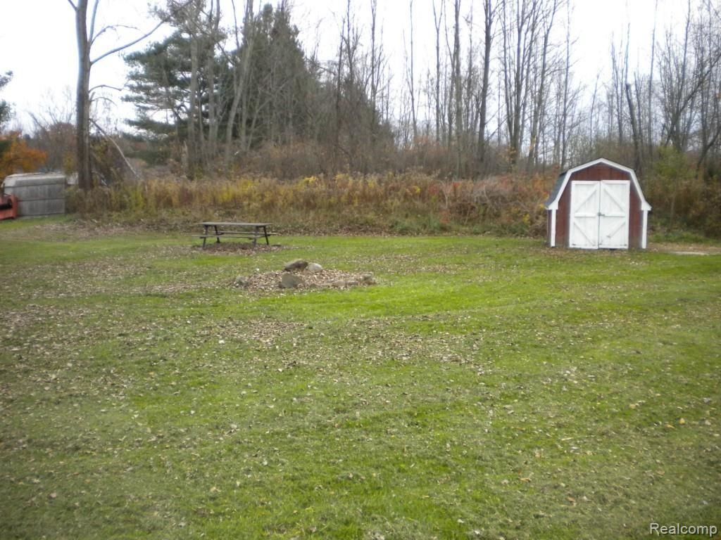 11502 Carr Road Davison, MI 48423 - Photo 7 of 44