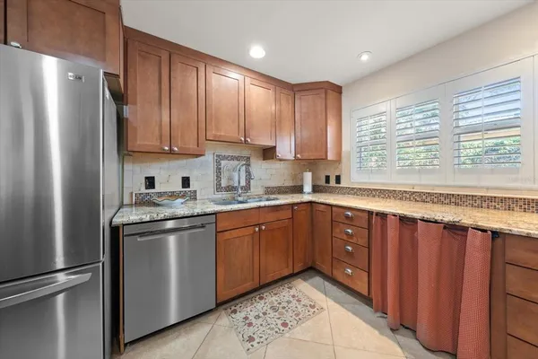 $825,000 | 127 Oakwood Drive, Largo, FL 33770