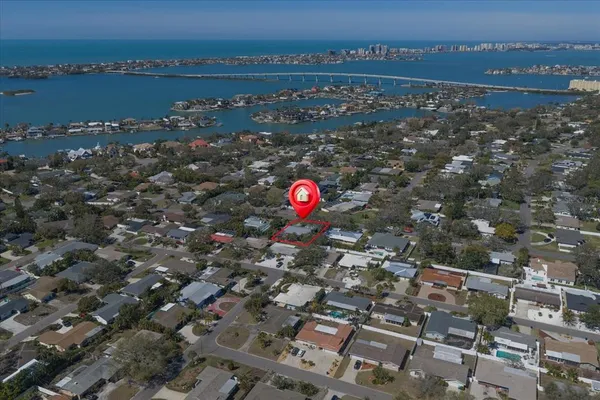 $825,000 | 127 Oakwood Drive, Largo, FL 33770