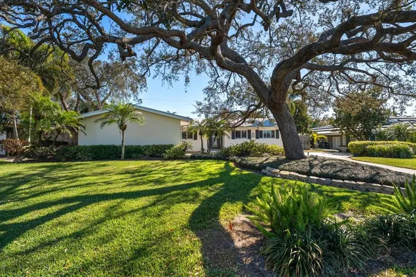 $825,000 | 127 Oakwood Drive, Largo, FL 33770