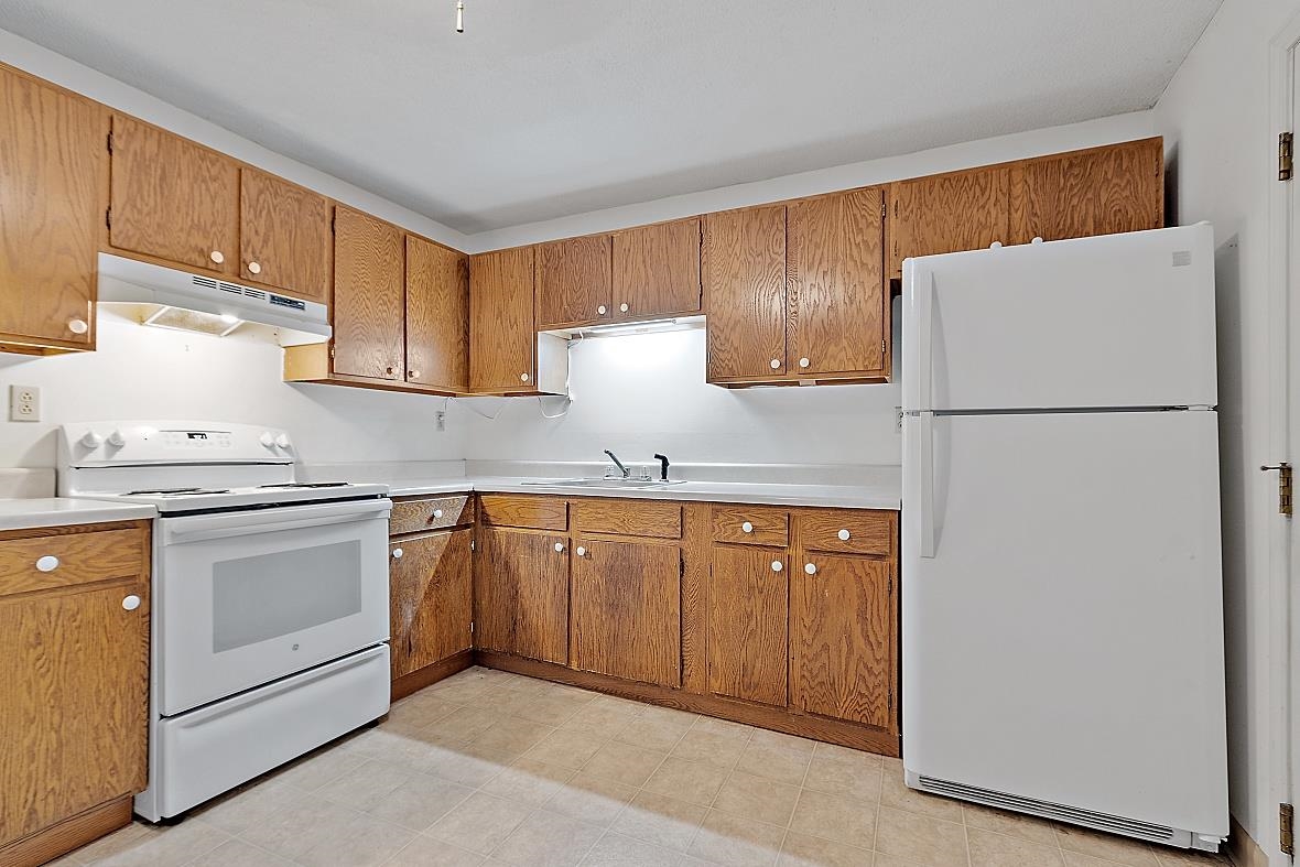 1265 Bodwell Road, Unit 5 Manchester, NH 03109 - Photo 3 of 13