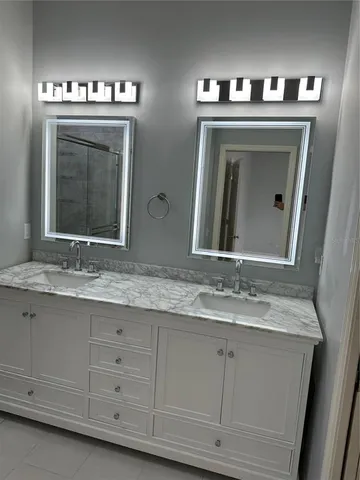 $525,000 | 2900 West Azeele Street, Unit H, Tampa, FL 33609