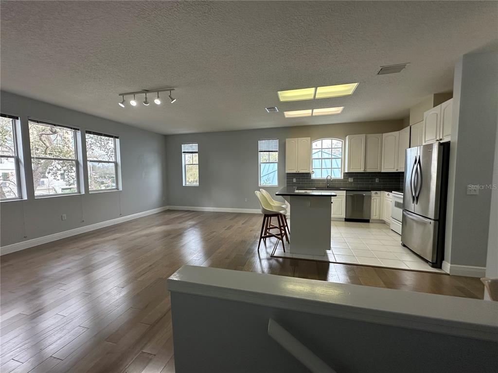 2900 West Azeele Street, Unit H Tampa, FL 33609 - Photo 6 of 34