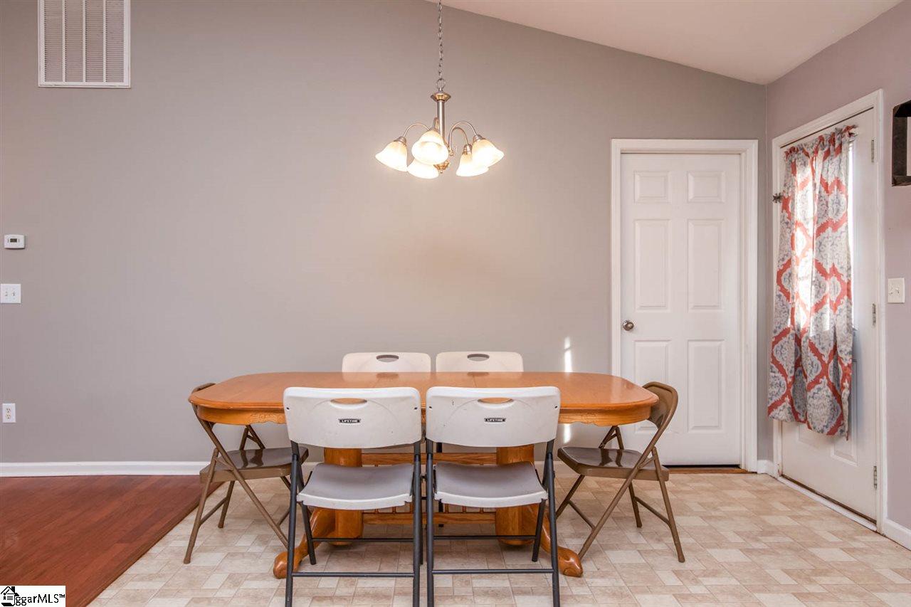 103 Robin Ridge Circle Piedmont, SC 29673 - Photo 11 of 25 Gallery Image 11