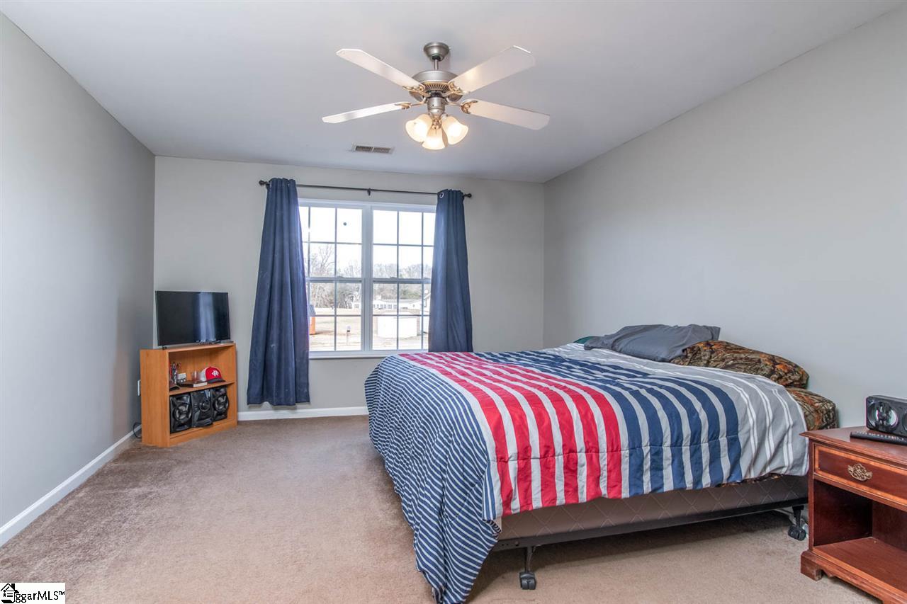 103 Robin Ridge Circle Piedmont, SC 29673 - Photo 12 of 25 Gallery Image 12