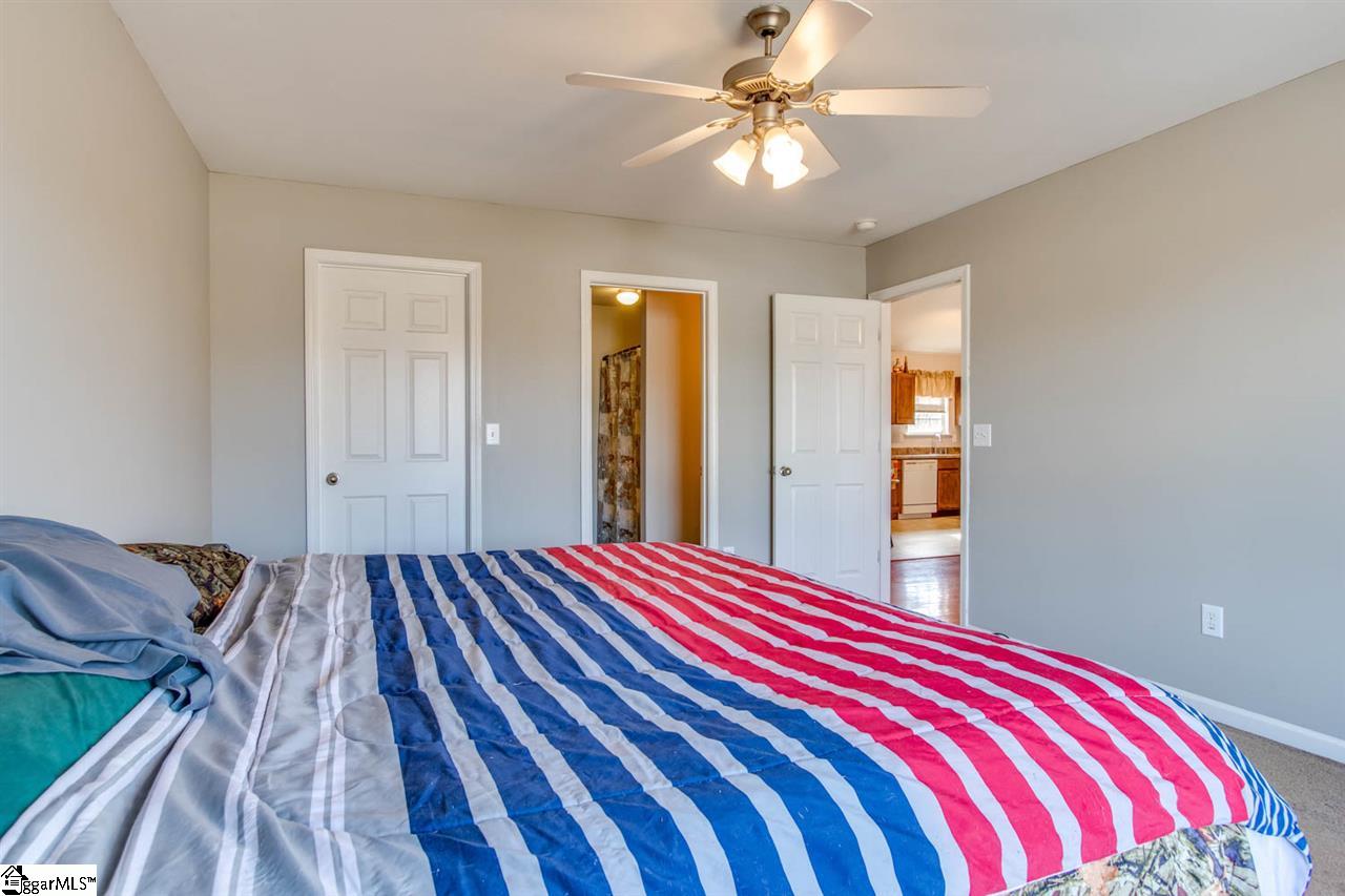 103 Robin Ridge Circle Piedmont, SC 29673 - Photo 13 of 25 Gallery Image 13