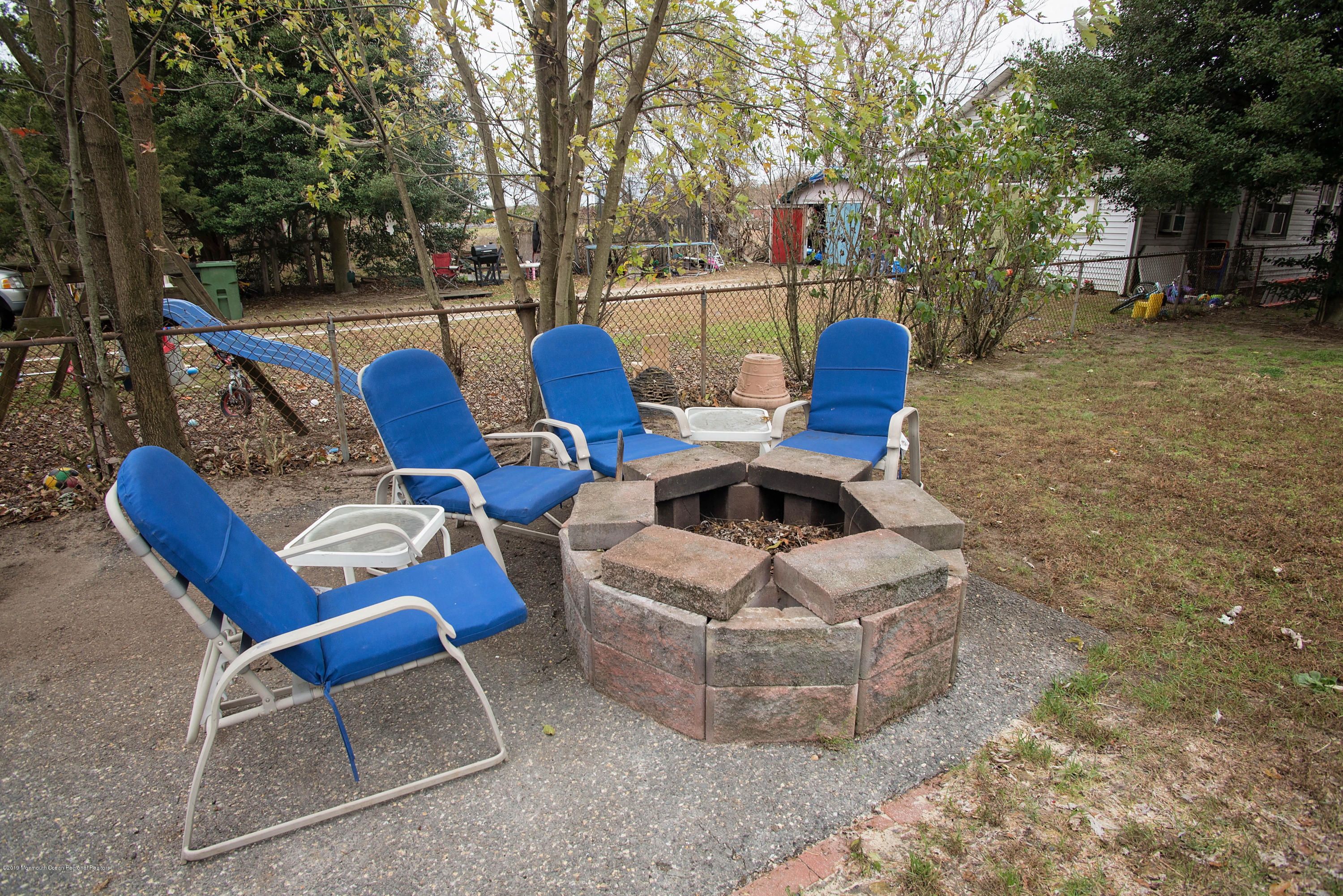 809 Ridge Avenue Lakewood, NJ 08701 - Photo 8 of 15 _RMJ1810 fire pit