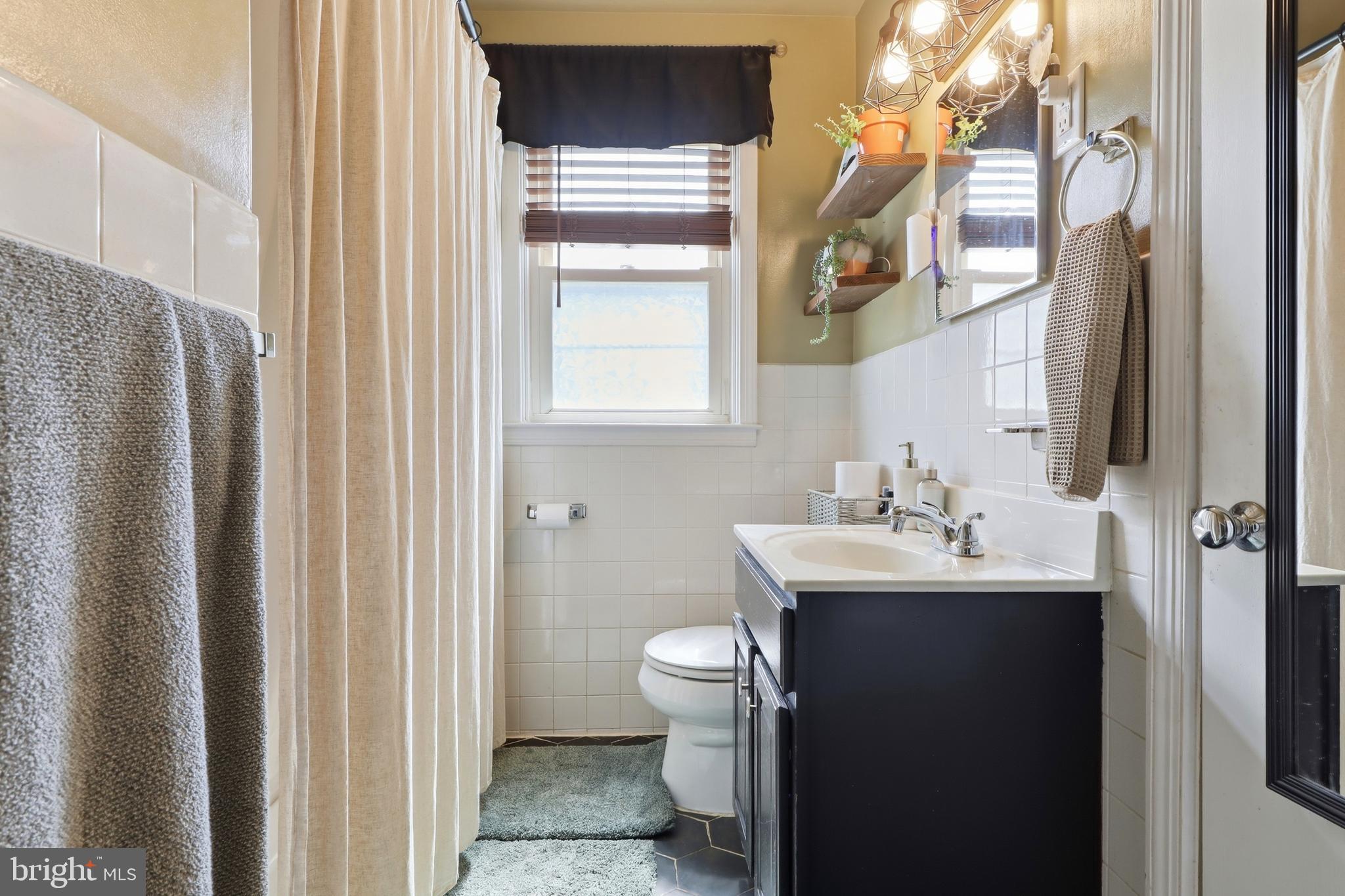 2160 Hess Road York, PA 17404 - Photo 17 of 44 Full Bath