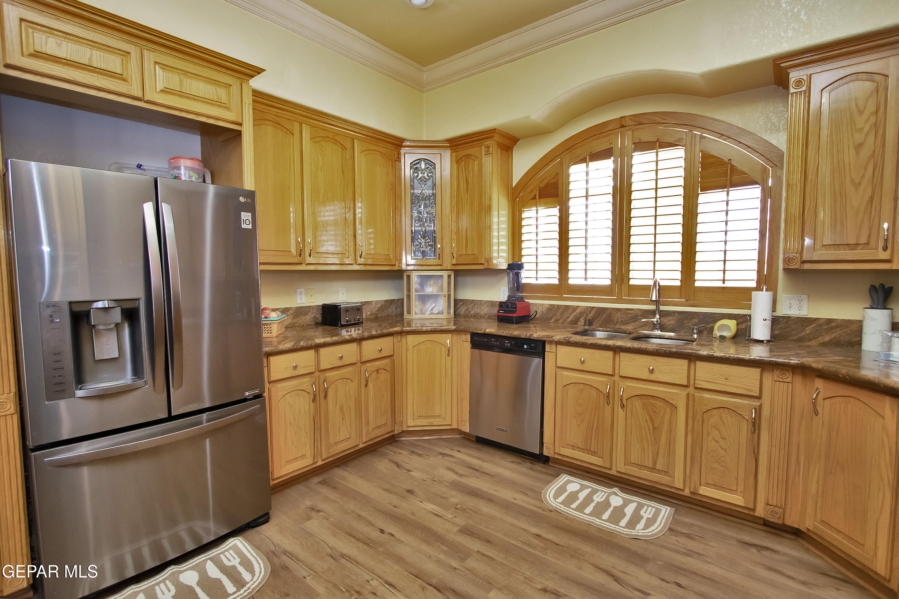 861 Country Club Road El Paso, TX 79932 - Photo 37 of 104 Kitchen