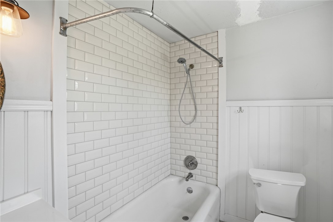 25 Talbot Manor Cranston, RI 02905 - Photo 21 of 42
