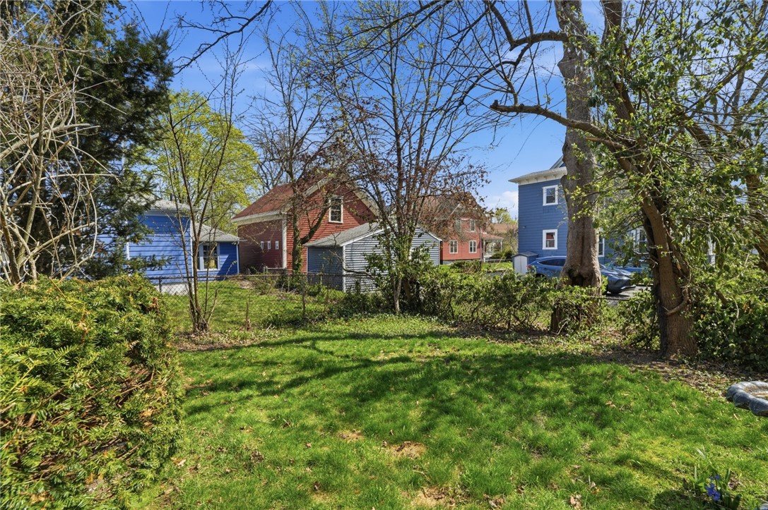 25 Talbot Manor Cranston, RI 02905 - Photo 36 of 42