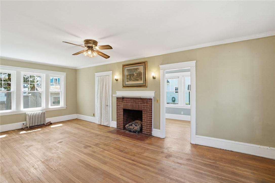 25 Talbot Manor Cranston, RI 02905 - Photo 4 of 42