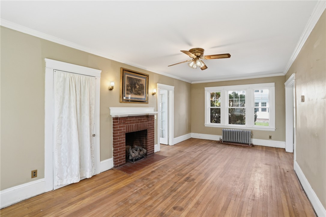 25 Talbot Manor Cranston, RI 02905 - Photo 5 of 42