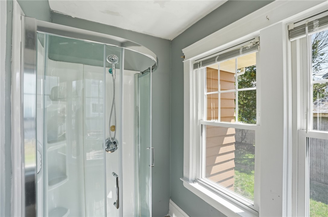 25 Talbot Manor Cranston, RI 02905 - Photo 8 of 42