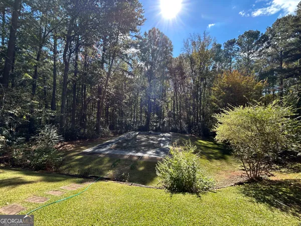 a view of a patio