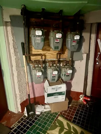 $575,000 | 4035-37 West Harrison Street, Chicago, IL 60624