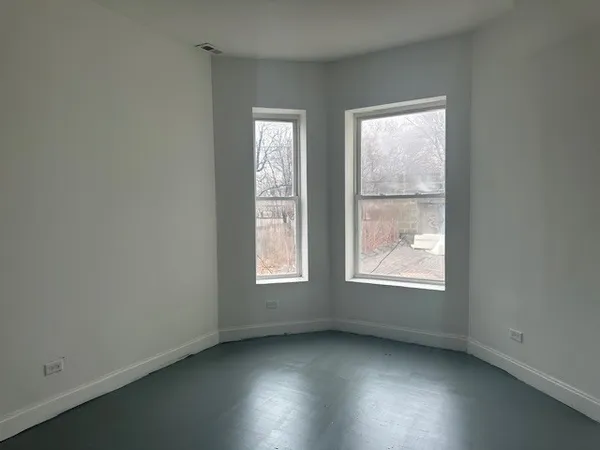 $575,000 | 4035-37 West Harrison Street, Chicago, IL 60624