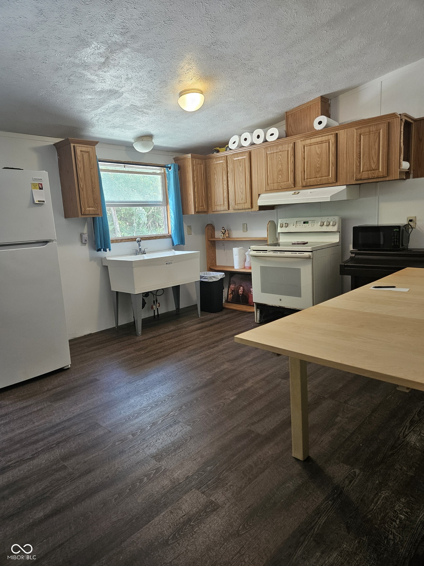 3202 West Country Club Road Connersville, IN 47331 - Photo 6 of 11 Gallery Image 6