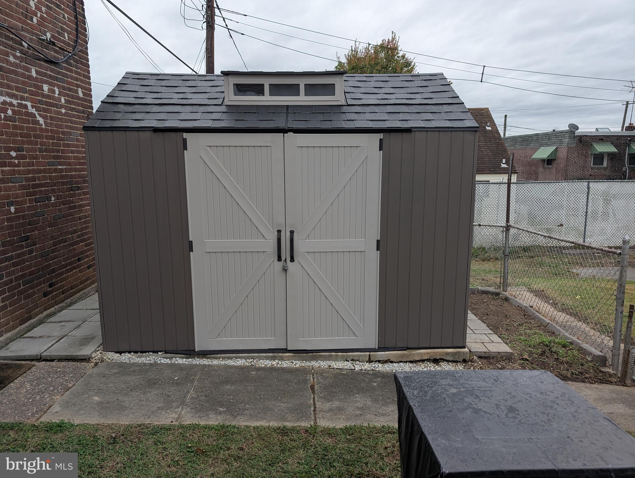 1412 Simpson Street Marcus Hook, PA 19061 - Photo 33 of 35 a backyard of a house