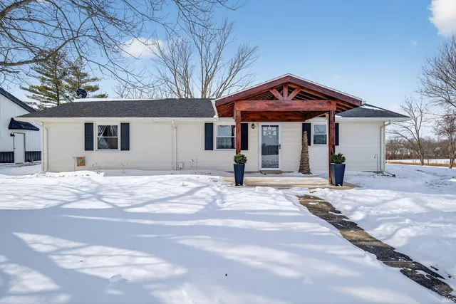 $359,900 | 9810 County Road 400 South, Upland, IN 46989