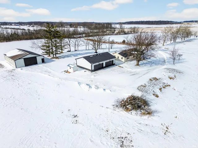 $359,900 | 9810 County Road 400 South, Upland, IN 46989