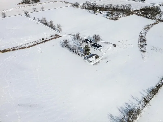 $359,900 | 9810 County Road 400 South, Upland, IN 46989