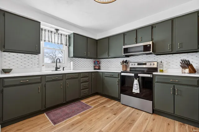 $359,900 | 9810 County Road 400 South, Upland, IN 46989