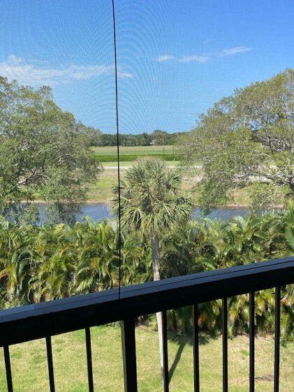 2500 Presidential Way, Unit 405 West Palm Beach, FL 33401 - Photo 9 of 28 a view of a city from a window