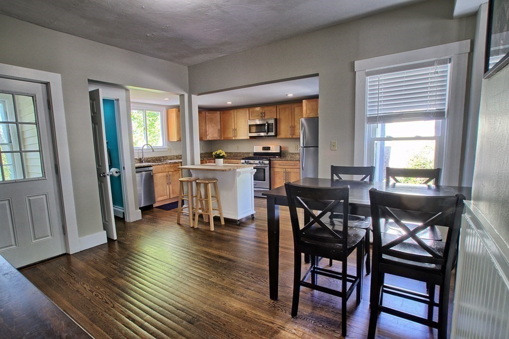 34 Beacon Street Boston, MA 02136 - Photo 5 of 29