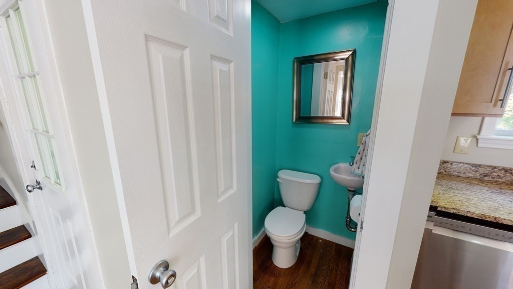 34 Beacon Street Boston, MA 02136 - Photo 10 of 29