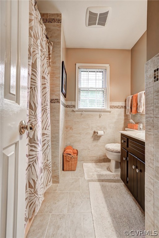 863 Watch Hill Road Midlothian, VA 23114 - Photo 26 of 38 a bathroom with a bathtub sink and toilet
