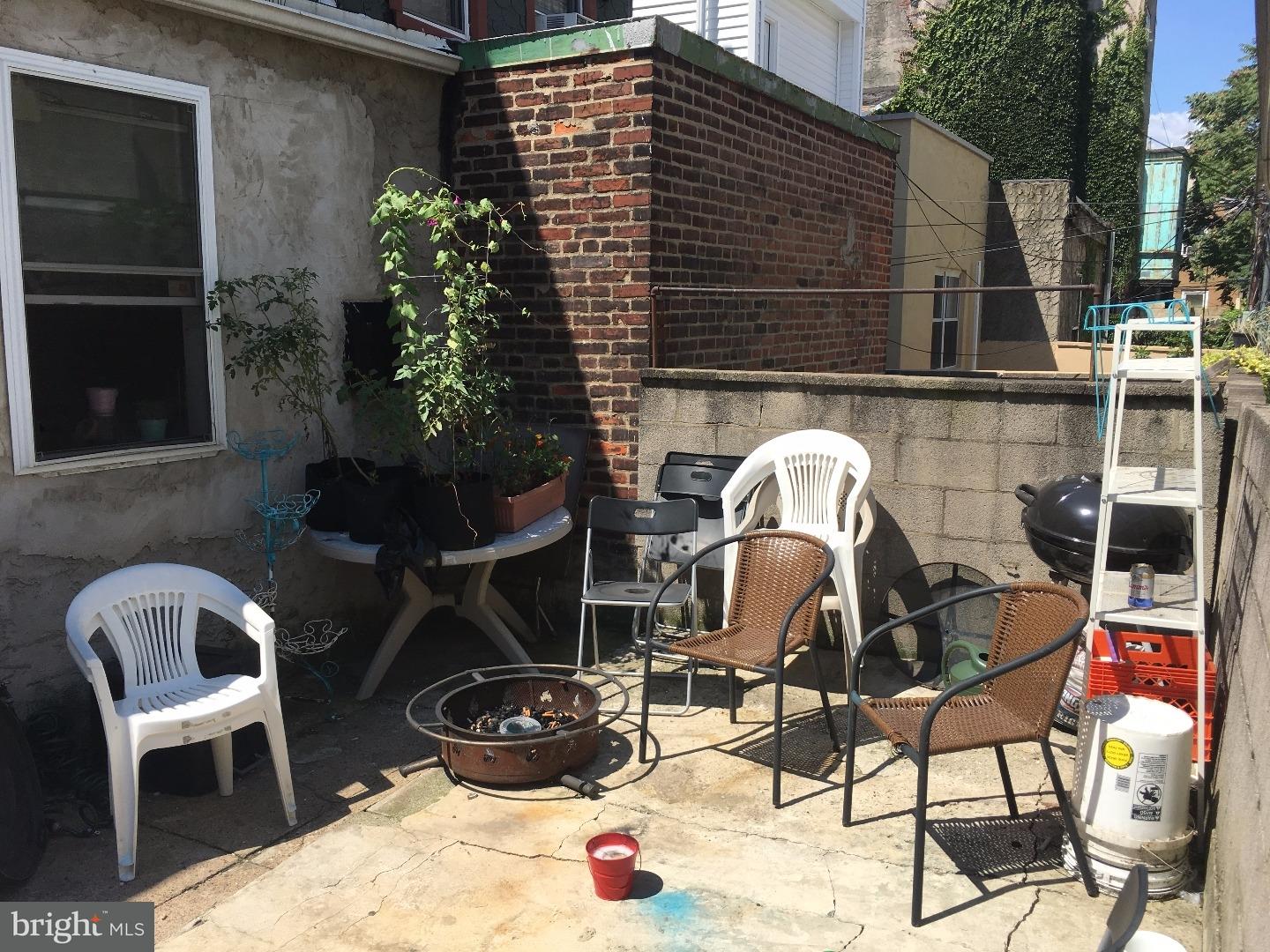 421 Tasker Street Philadelphia, PA 19148 - Photo 7 of 14 Back Yard