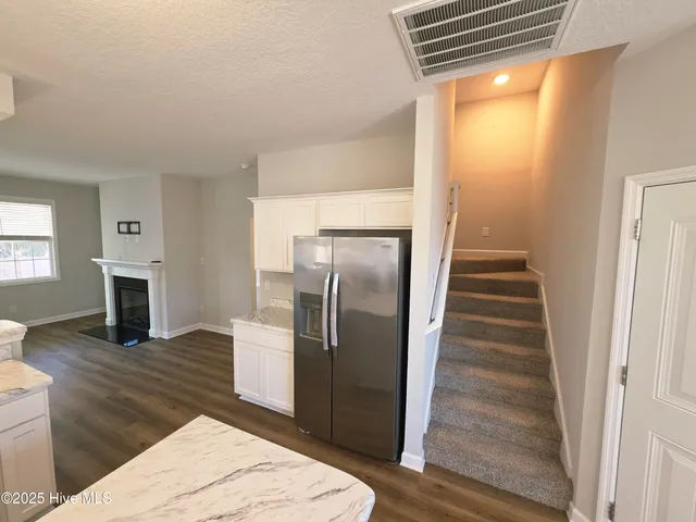 $1,975 | 1106 Carteret Mnr Drive, Jacksonville, NC 28546