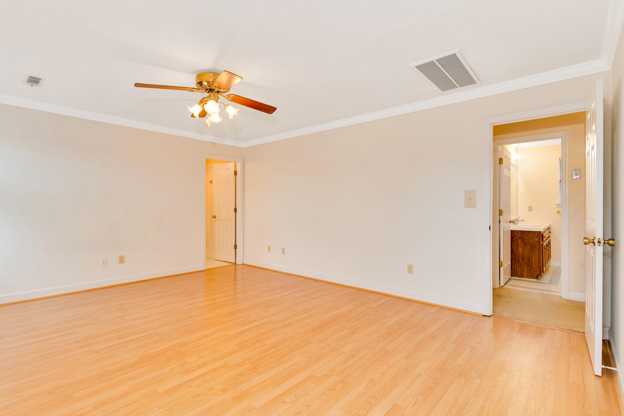 6 Stacey Circle Signal Mountain, TN 37377 - Photo 33 of 46 6-Stacey-Cir-MLS-Photos-39