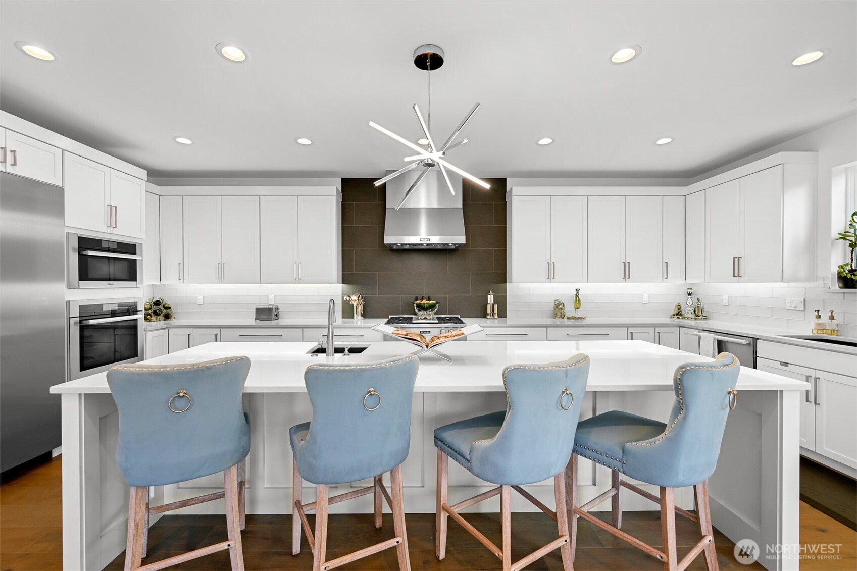 1105 40th Street Bellingham, WA 98229 - Photo 3 of 38